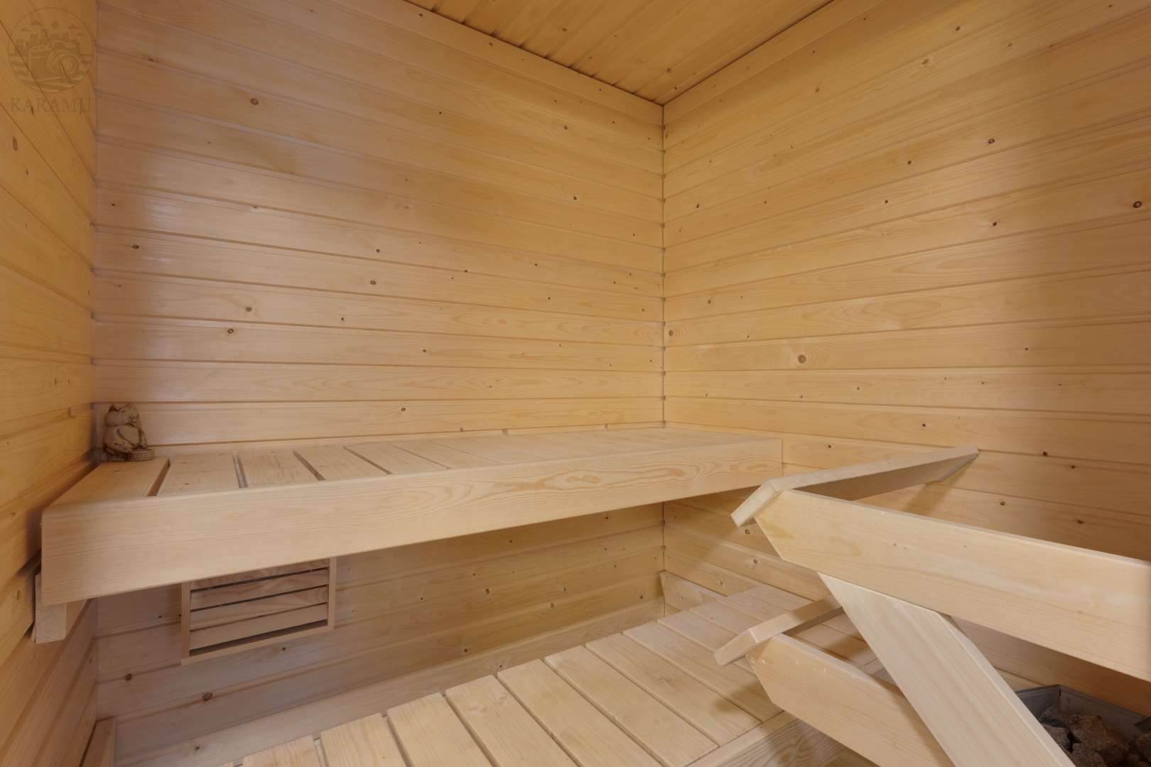 33 Sauna